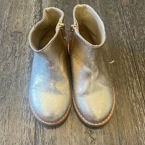 Toddler girls gold ankle boots gently worn sz 10